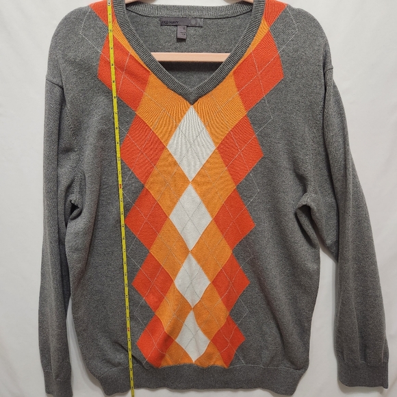 Old Navy Gray & Orange Argyle Vneck Sweater - Picture 9 of 10